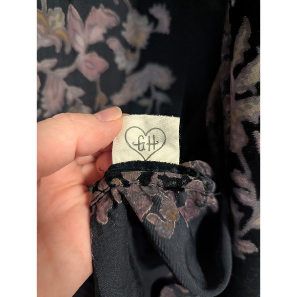 Velvet Burnout Black Floral Kimono M/L Whimsigoth Good Hart - Picture 4 of 8